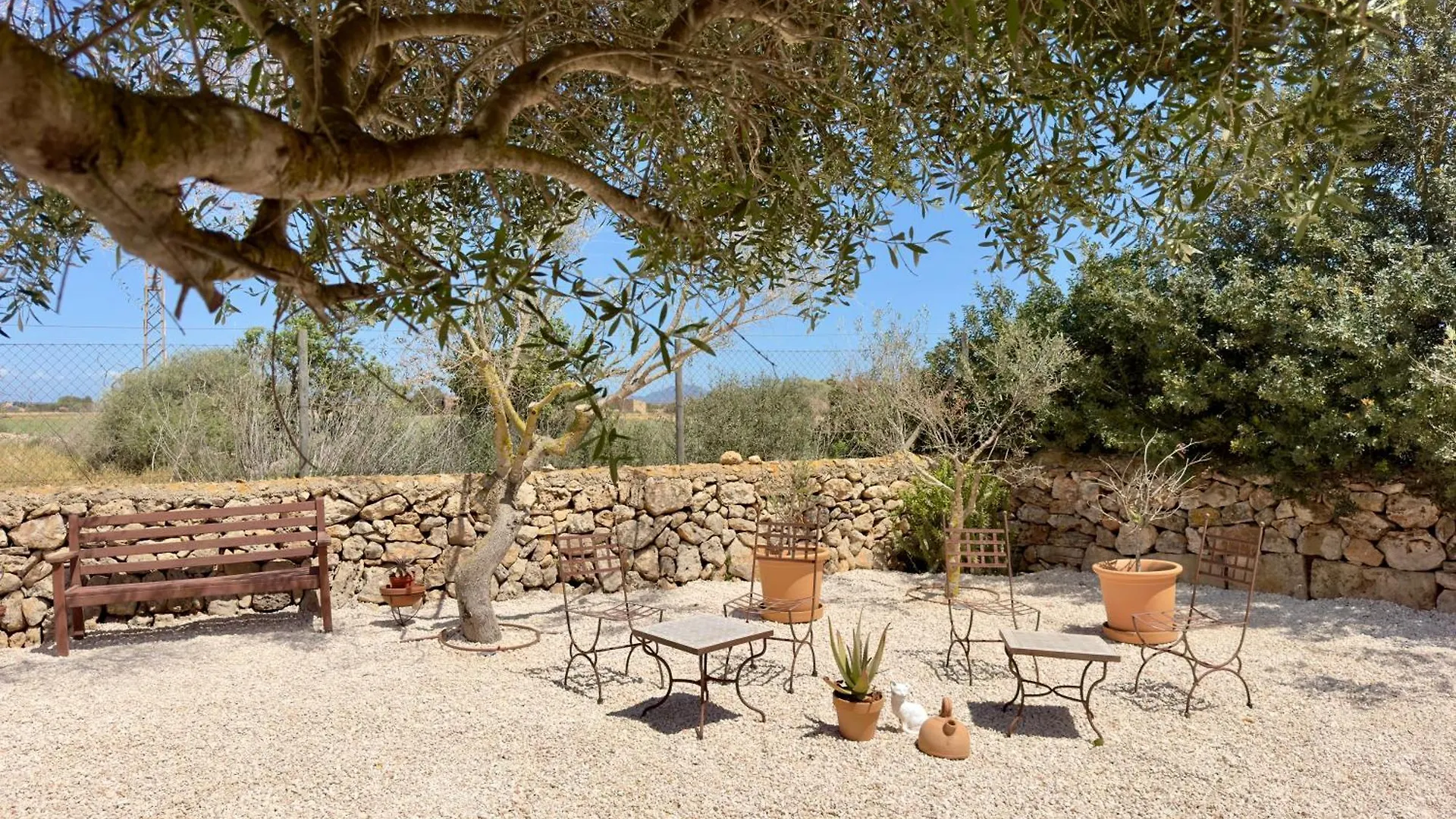 Traumhafte Finca Am Es Trenc Ses Covetes Holiday home