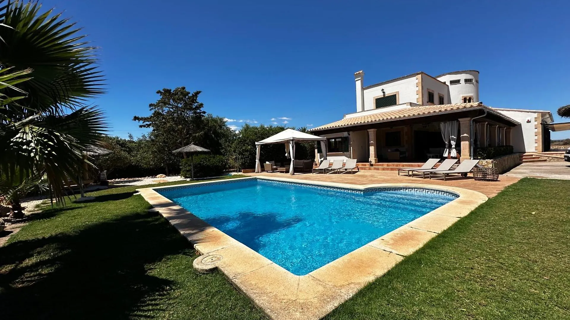 Traumhafte Finca Am Es Trenc Ses Covetes Holiday home